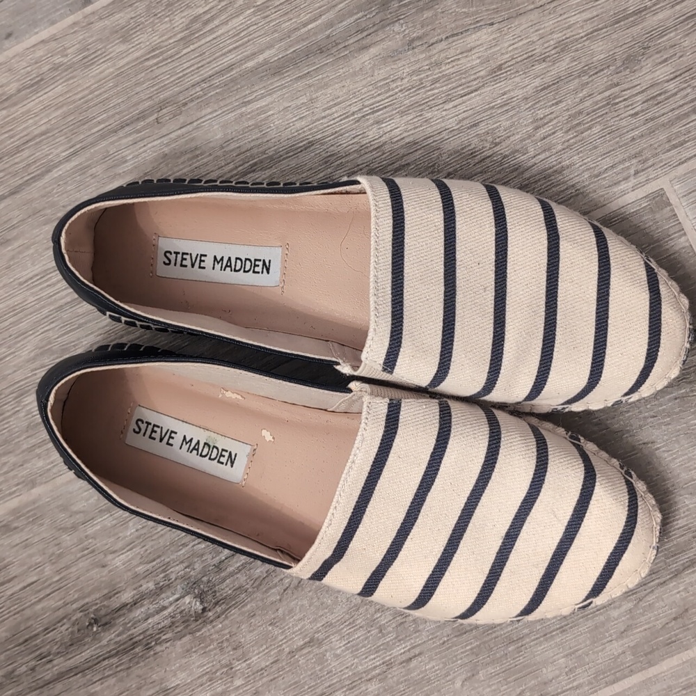 Steve Madden Navy and Beige Striped Slip-Ons